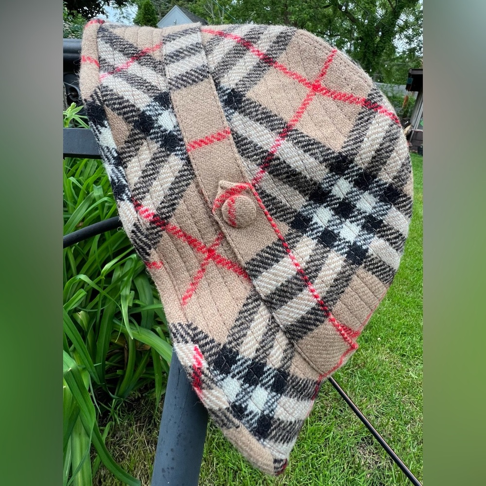 Burberry Wool Bucket Hat Women